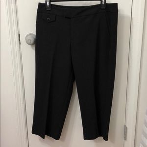 Black crop/Capri dress pants